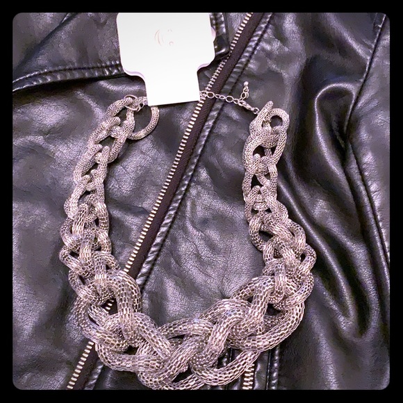 Jewelry - Chunky chain necklace